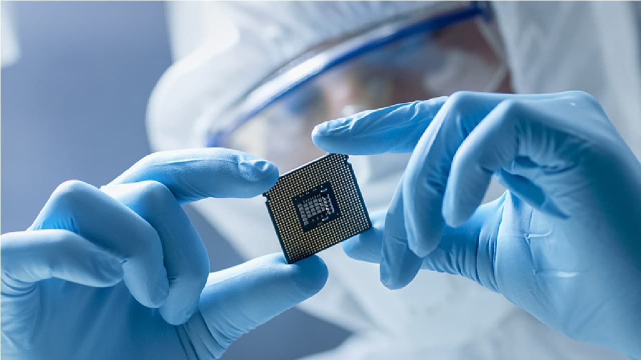 भारत में लगने जा रहे दो फुल डेवलप्ड सेमीकंडक्टर प्लांट : राजीव चंद्रशेखर