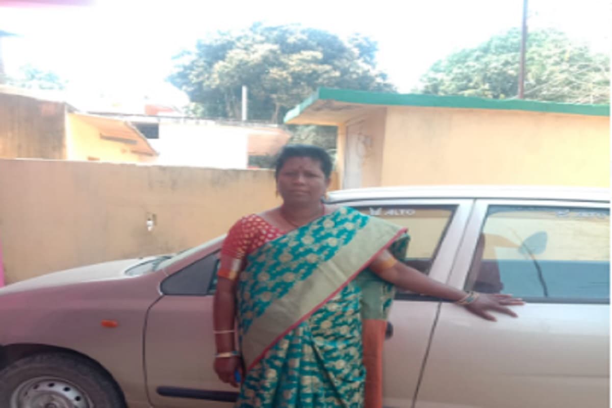 Jharkhand: पति से अलग होने के बाद भी हिम्मत नहीं हारी सेवंती भगत, खुद के दम पर ऐसे किया सपनों को पूरा