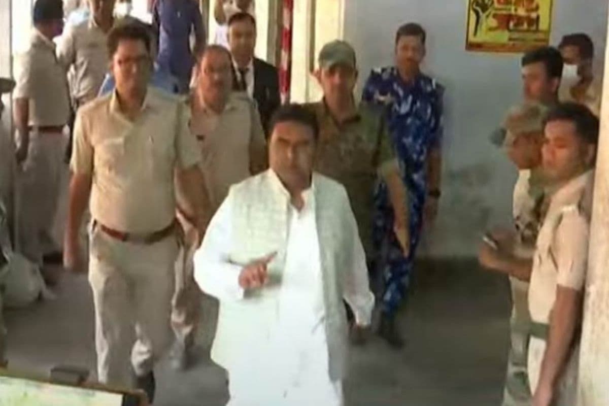 पश्चिम बंगाल : शाहजहां शेख पर हाईकोर्ट की सख्त टिप्पणी, 42 से अधिक मामले दर्ज