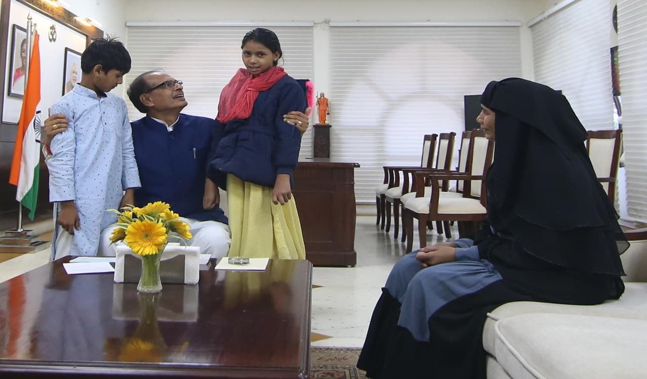 बीजेपी को वोट दिया तो देवर ने भाभी को बेरहमी से पीटा, सीएम शिवराज ने सुरक्षा और आर्थिक मदद का दिया आश्वासन