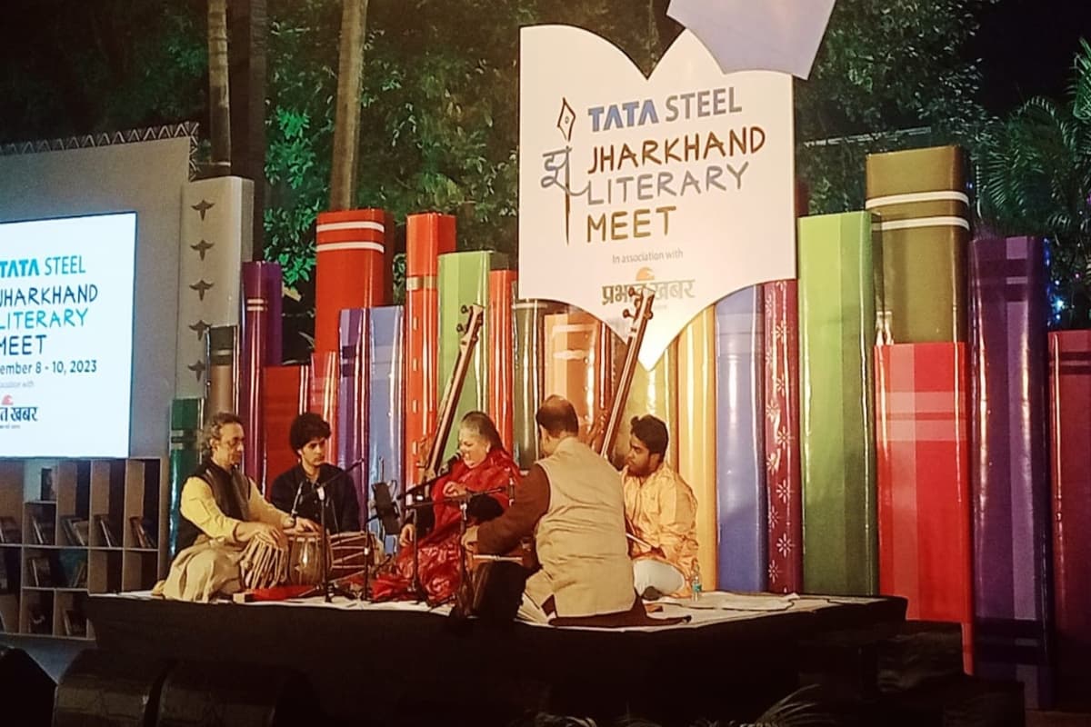 पद्मश्री शुभा मुद्गल के गायन से टाटा स्टील झारखंड लिटरेरी मीट का आगाज, प्रस्तुति से मंत्रमुग्ध हुए दर्शक