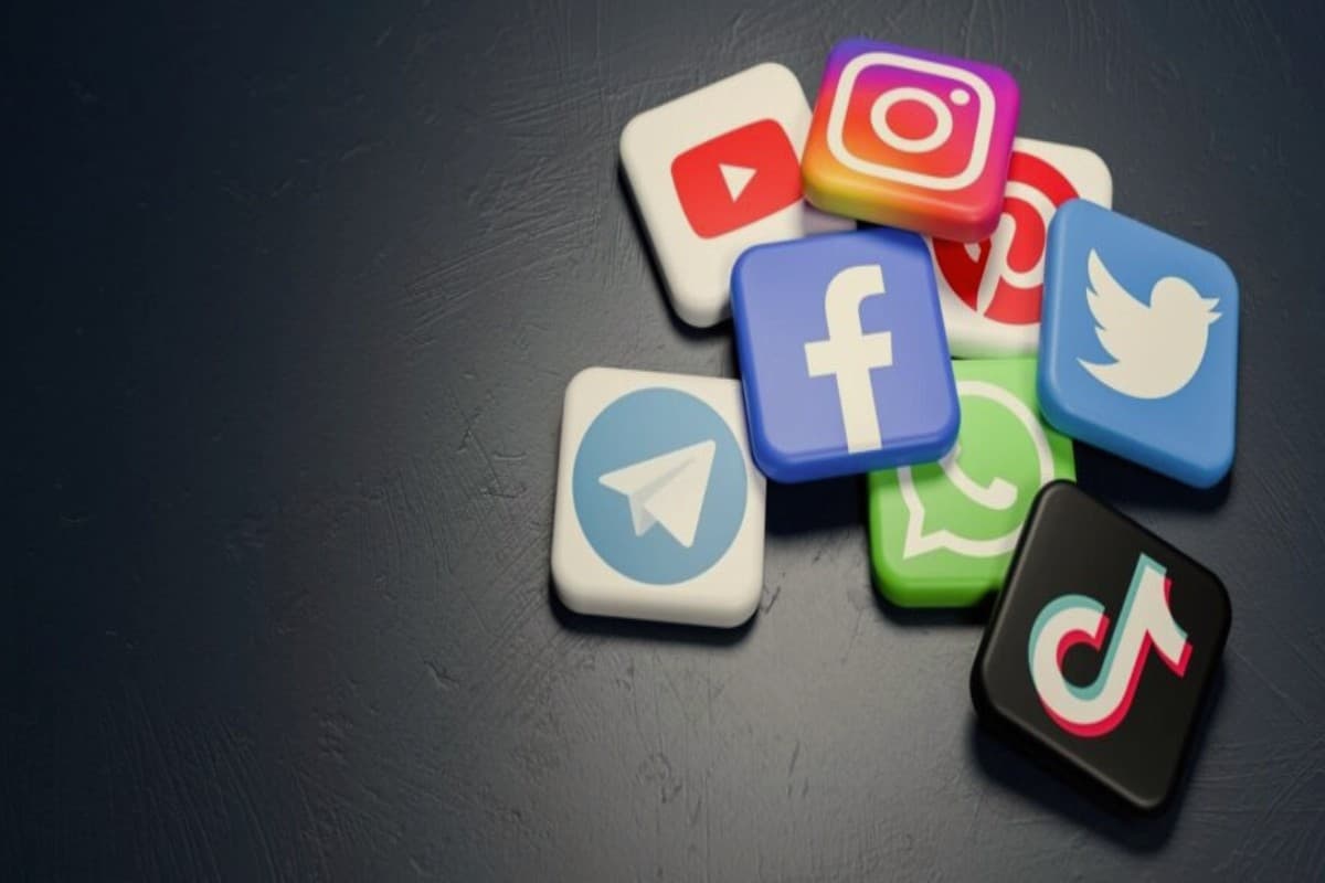 Social Media Addiction : सोशल मीडिया की लत से छुटकारा पाना चाहते हैं? यह खबर आपके लिए है