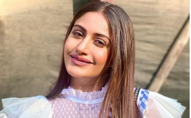 सुरभि चंदना ने कराया बोल्ड फोटोशूट, ट्रांसपेरेंट ड्रेस में 'नागिन' एक्‍ट्रेस का दिखा हॉट अंदाज, Viral Photos