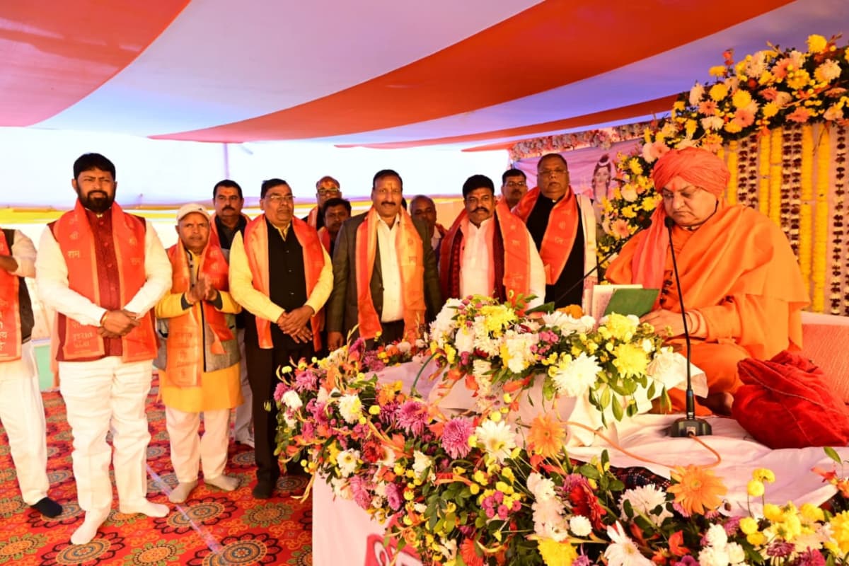 रांची: श्रीराम कथा में बोले स्वामी उमाकांतानंद सरस्वती, डर और भय के कारण झूठ का व्यापार चल रहा