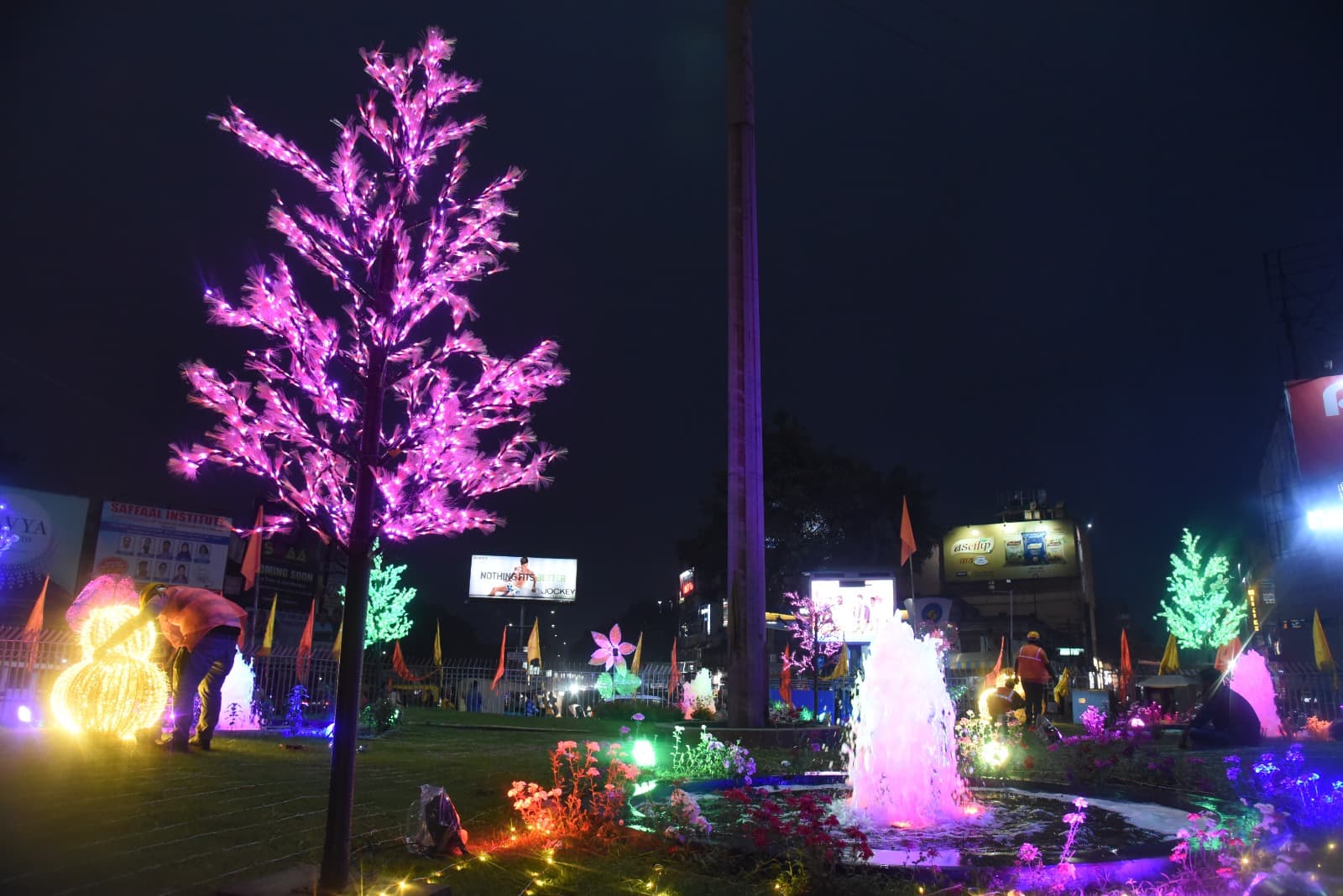 संस्थापक दिवस के लिए दुल्हन की तरह सज रहा जमशेदपुर, 2 मार्च को एन चंद्रशेखरन करेंगे उद्घाटन, देखें PHOTOS