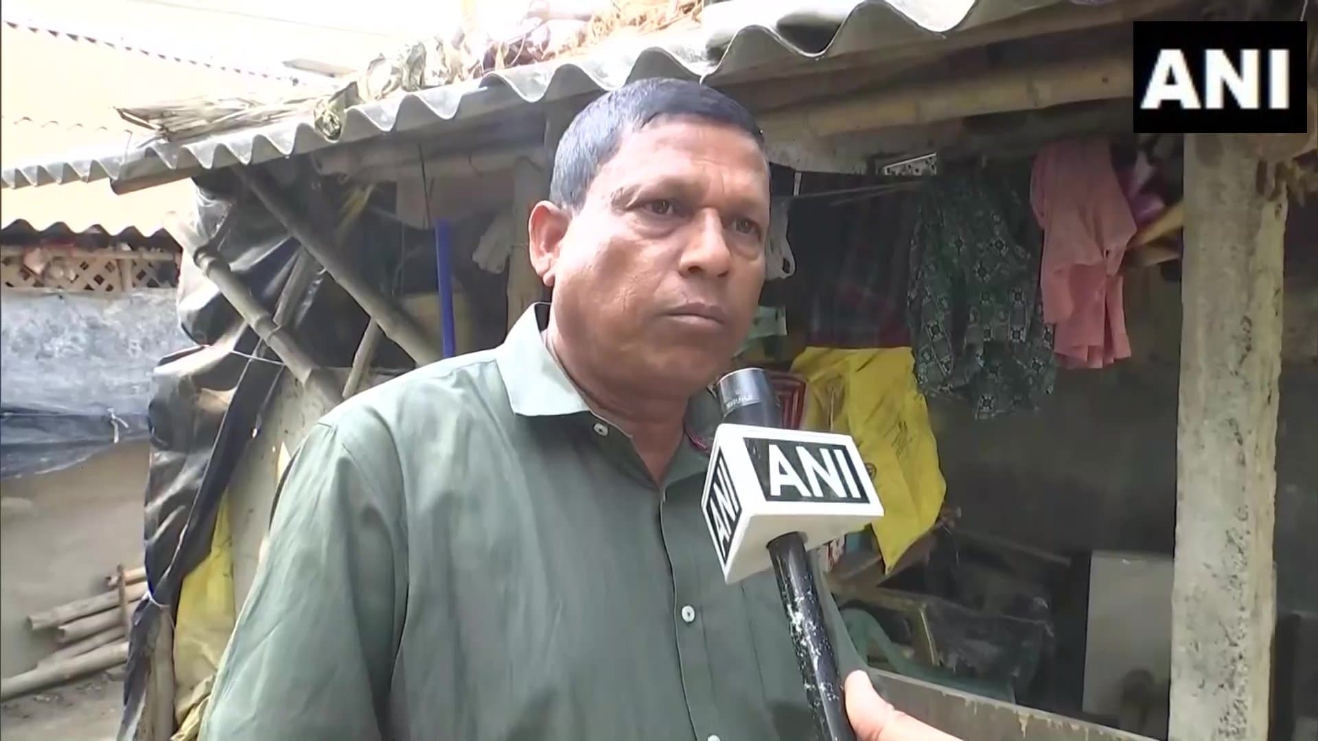 West Bengal: संदेशखाली में नहीं थम रहा बवाल, ग्रामीणों ने TMC नेता को पीटा