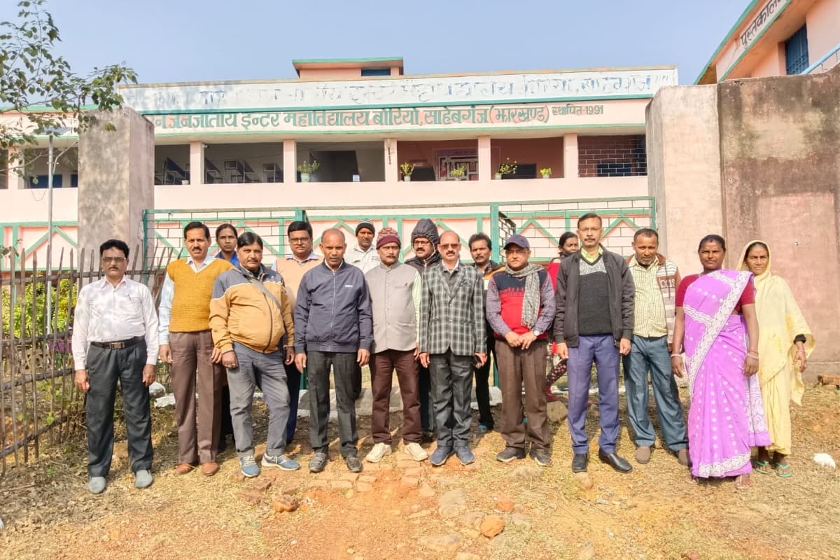 झारखंड: 10 हजार वित्तरहित शिक्षकों व कर्मचारियों ने रखा उपवास, 18 दिसंबर को स्कूल-इंटर कॉलेज रहेंगे बंद