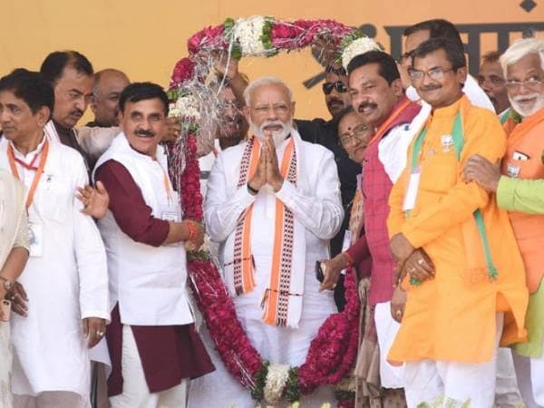 UP Election Results: क्या इन तस्वीरों में छिपा है केशव प्रसाद मौर्या के हार का राज? अटकलें तेज