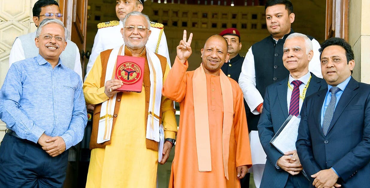 UP Budget 2023: नये मेडिकल कॉलेज के लिये 2491 करोड़, असाध्य रोगों के इलाज के लिये 100 करोड़ रुपये