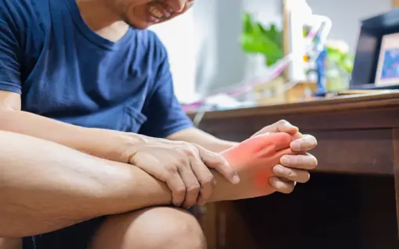 Home Remedies Of Uric Acid: यूरिक एसिड से परेशान हैं, तो राहत दिलायेंगे ये घरेलू उपाय