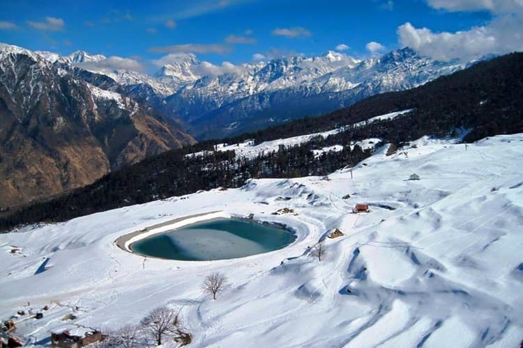 Uttarakhand Famous Lakes: ये हैं उत्तराखंड के फेमस झील, जो पर्यटकों का मन मोह लेती हैं