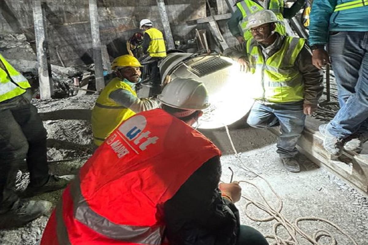 Uttarakhand Tunnel Rescue: टनल में फंसे लोग बाहर निकले, जानें सरकार मजदूरों को क्या-क्या देती है लाभ