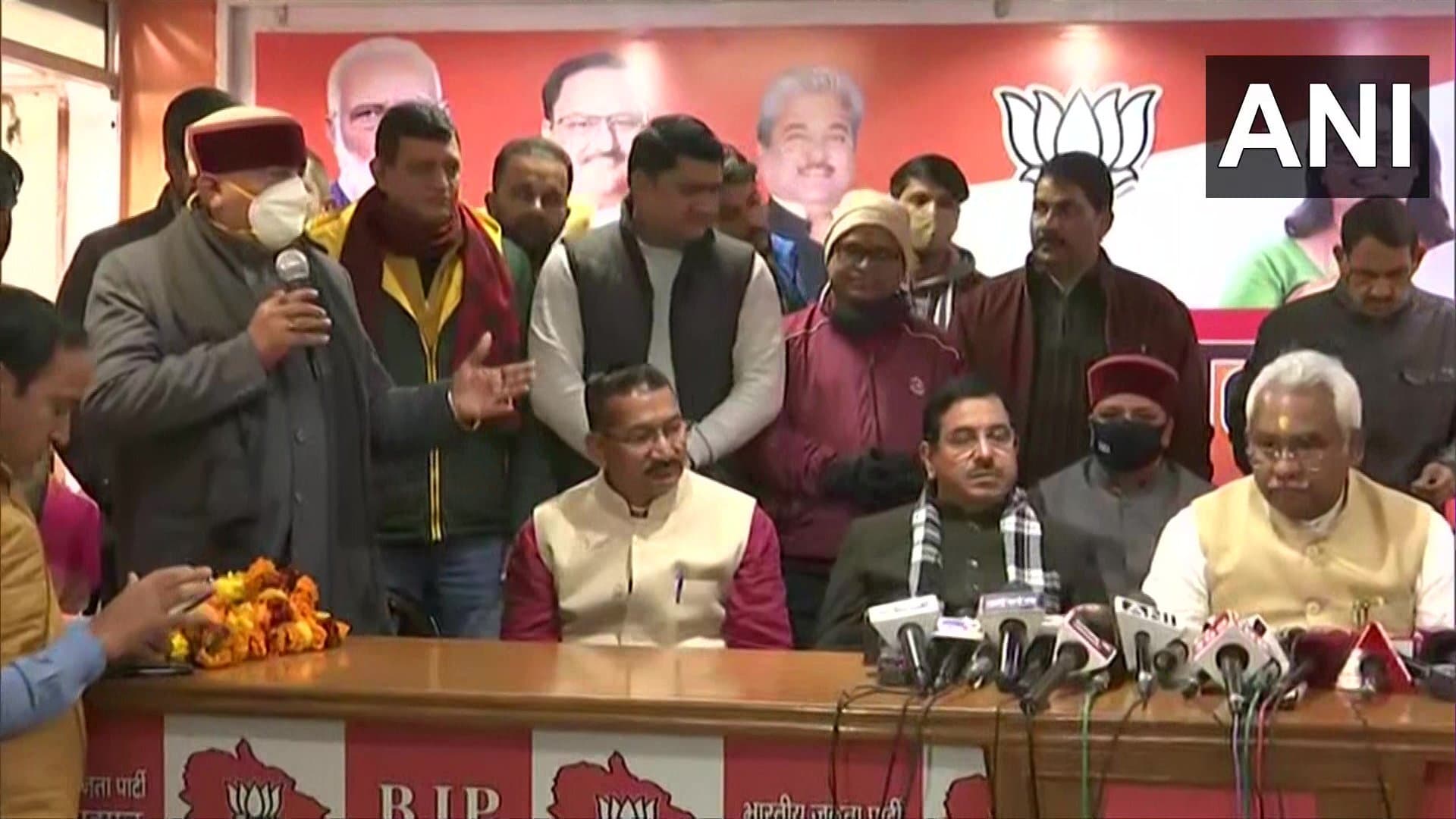 Uttrakhand Election 2022: कांग्रेस को बड़ा झटका, किशोर उपाध्याय ने थामा बीजेपी का दामन