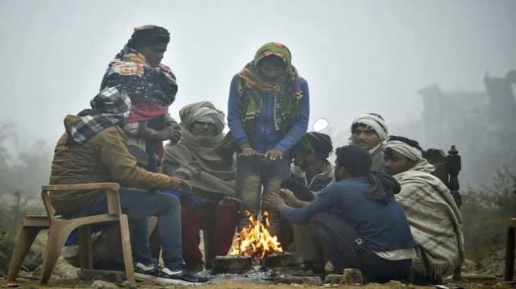 UP Weather Update: यूपी में गलन के आगे गुनगुनी धूप के तेवर पस्त, अब और गिरेगा पारा-कोहरे में होगा इजाफा