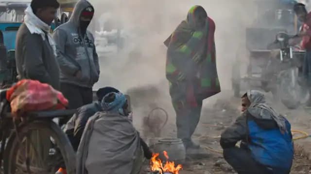 UP Weather Update: यूपी में बर्फीली हवाओं के कारण गलन में इजाफा, अब और बढ़ेगा घना कोहरा, जानें मौसम का हाल