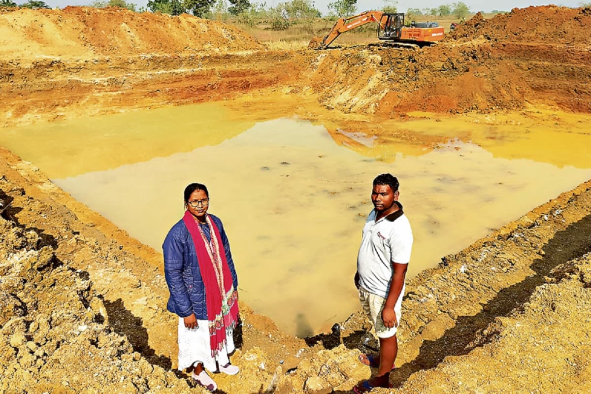 किसानों को आत्मनिर्भर बना रहीं पश्चिमी सिंहभूम की शांति, 200 से ज्यादा तालाबों का करा चुकी हैं निर्माण