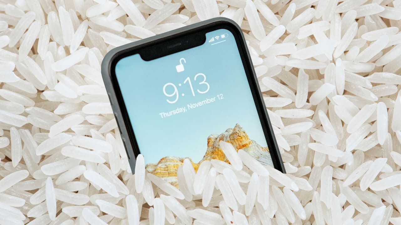 iPhone के साथ करते हैं यह खिलवाड़? Apple ने दी यह बड़ी चेतावनी