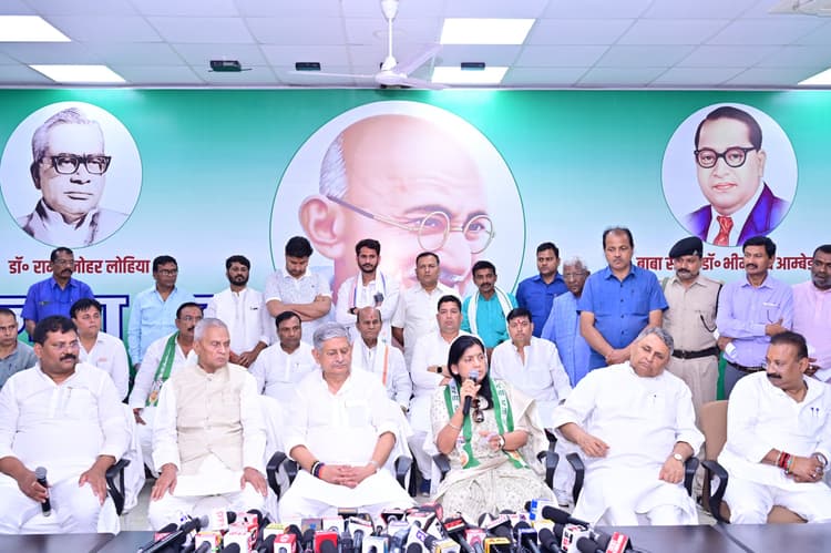 आनंद मोहन की पत्नी लवली आनंद जदयू में हुई शामिल, इस सीट से लड़ सकती हैं चुनाव!