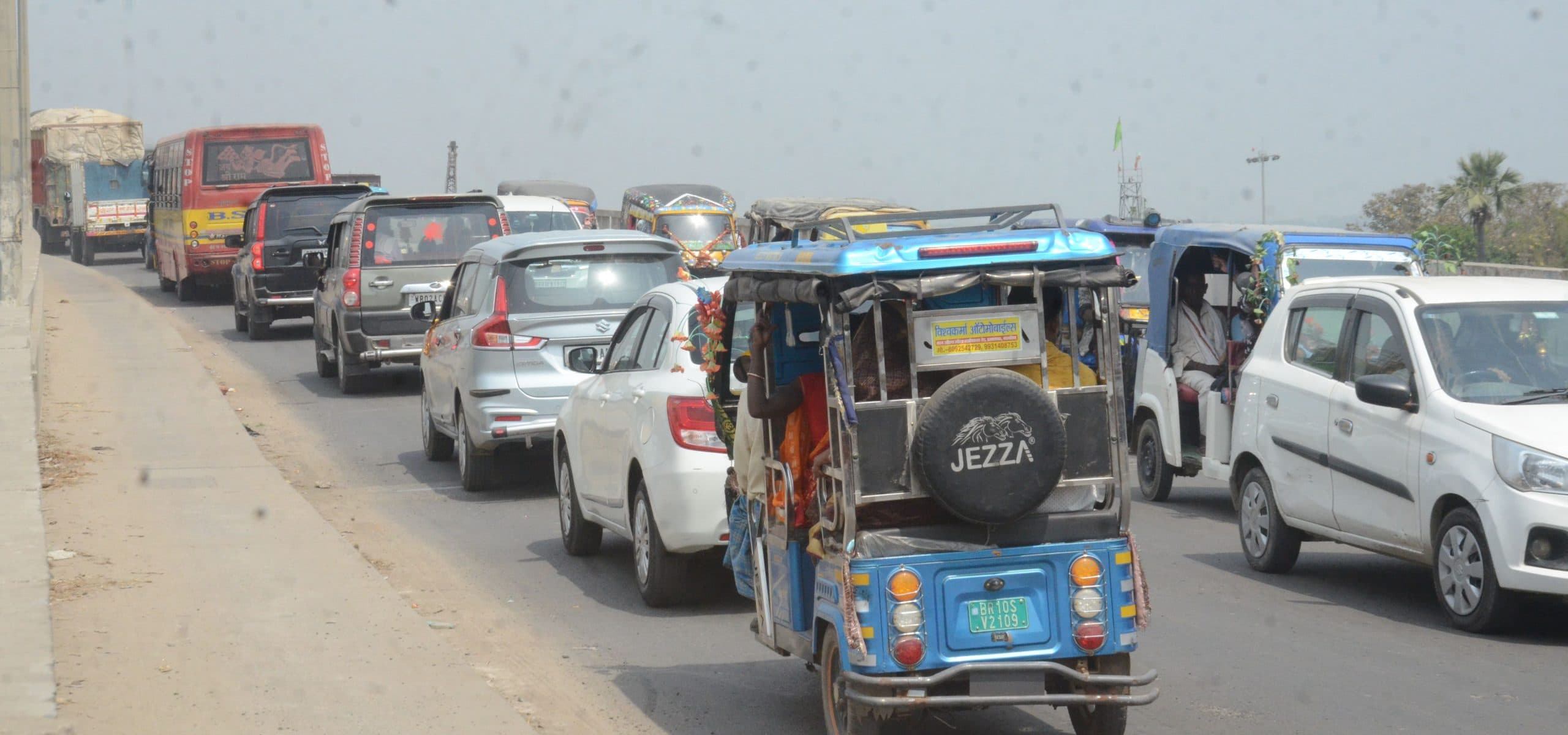 Bhagalpur News: विक्रमशिला सेतु पर लगा महाजाम, देर रात तक होता रहा वन वे परिचालन