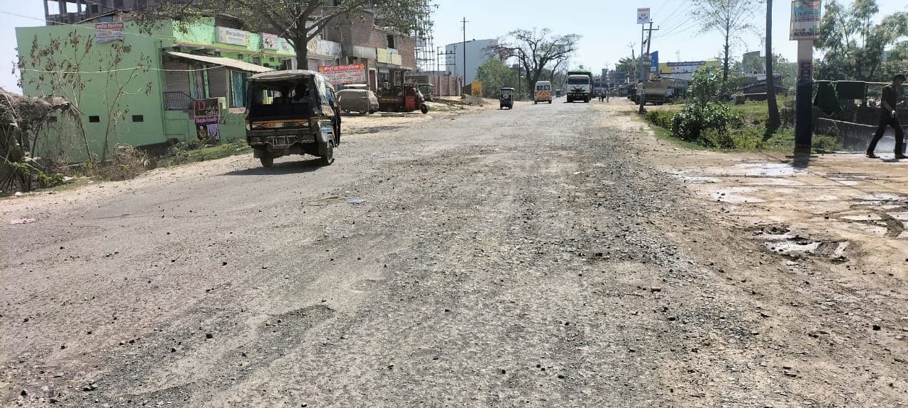 जीरोमाइल टू सबौर: संभल कर चलें नहीं तो कमर व गर्दन के हो जायेंगे मरीज...