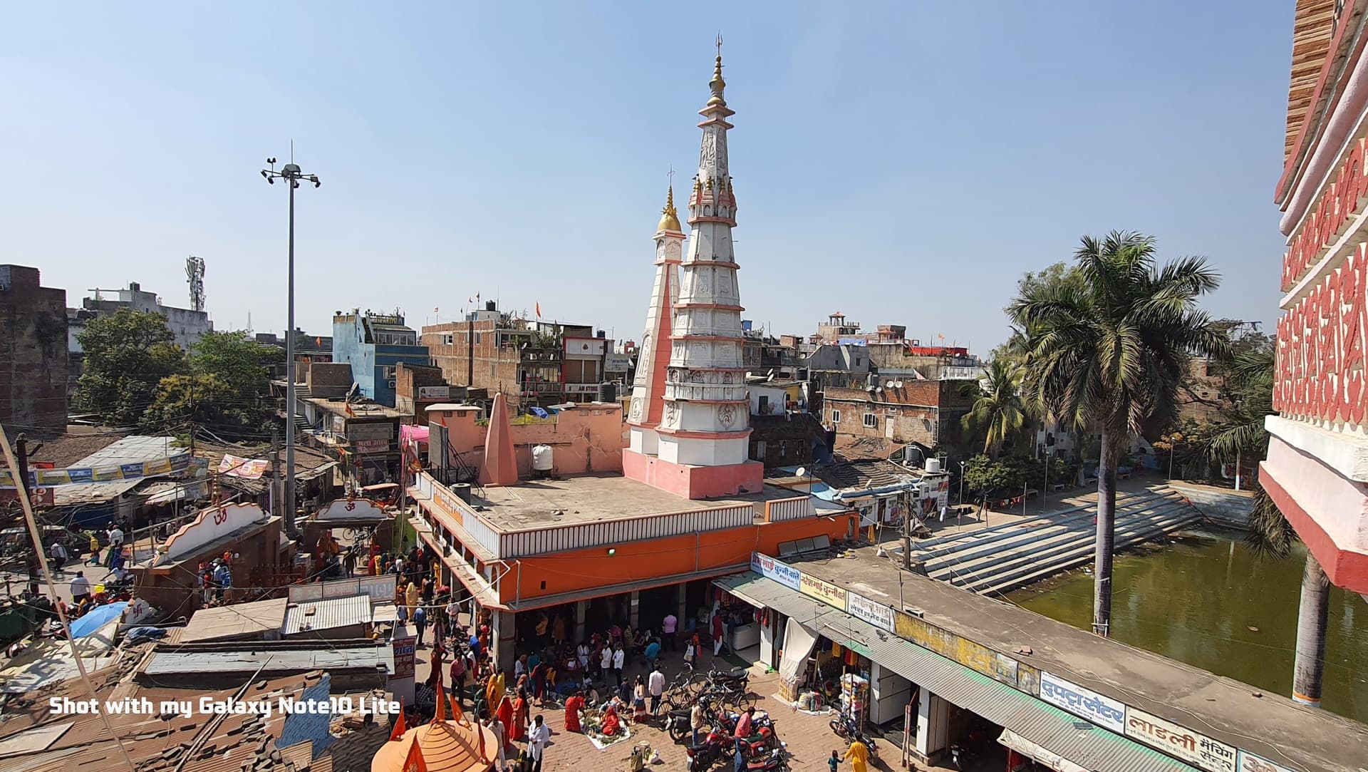 सीएसपी संचालक के भाई से हथियार के बल पर 3 लाख 60 हजार रुपया लूटा