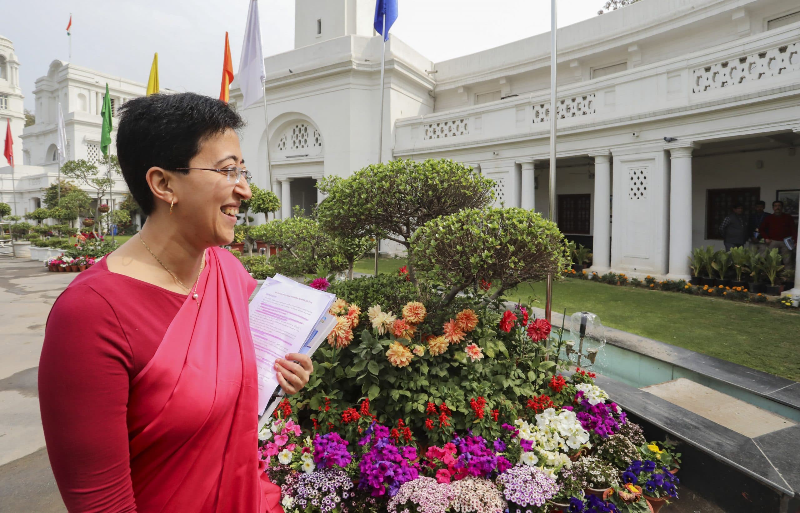 'अरविंद केजरीवाल रुकने वाले नहीं', दिल्ली विधानसभा में आर्थिक सर्वेक्षण प्रस्तुत करते हुए आतिशी ने कहा