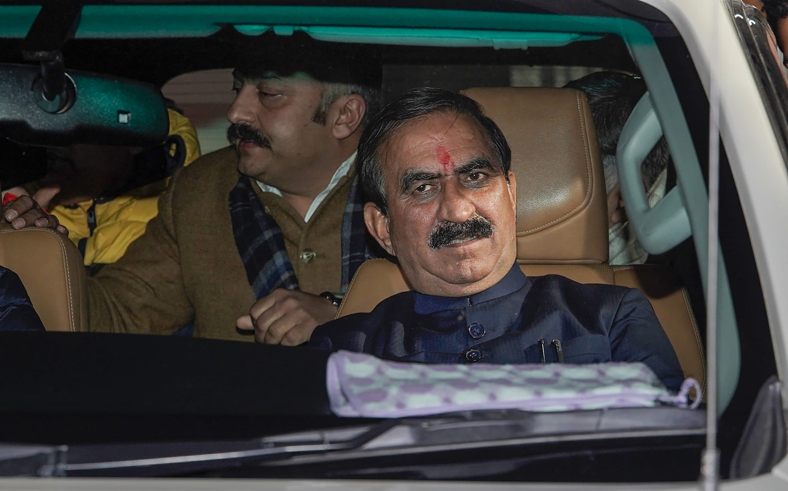 हिमाचल प्रदेश के 11 विधायक उत्तराखंड के होटल में, मुख्यमंत्री सुक्खू ने भाजपा पर बोला हमला