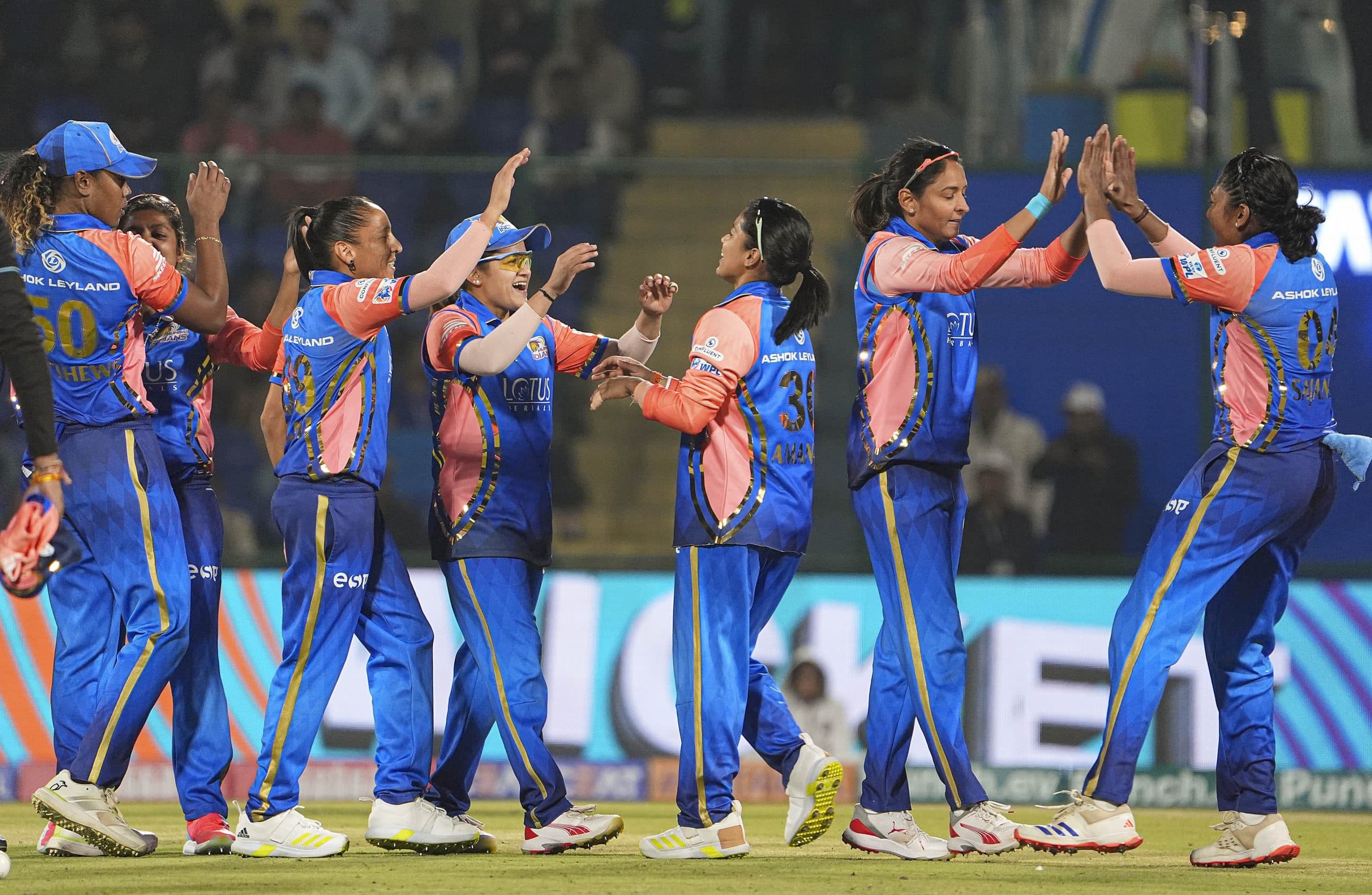 WPL 2024: मुंबई इंडियंस के पास टेबल टॉपर बनने का मौका, आज गुजरात जायंट्स से है भिड़ंत