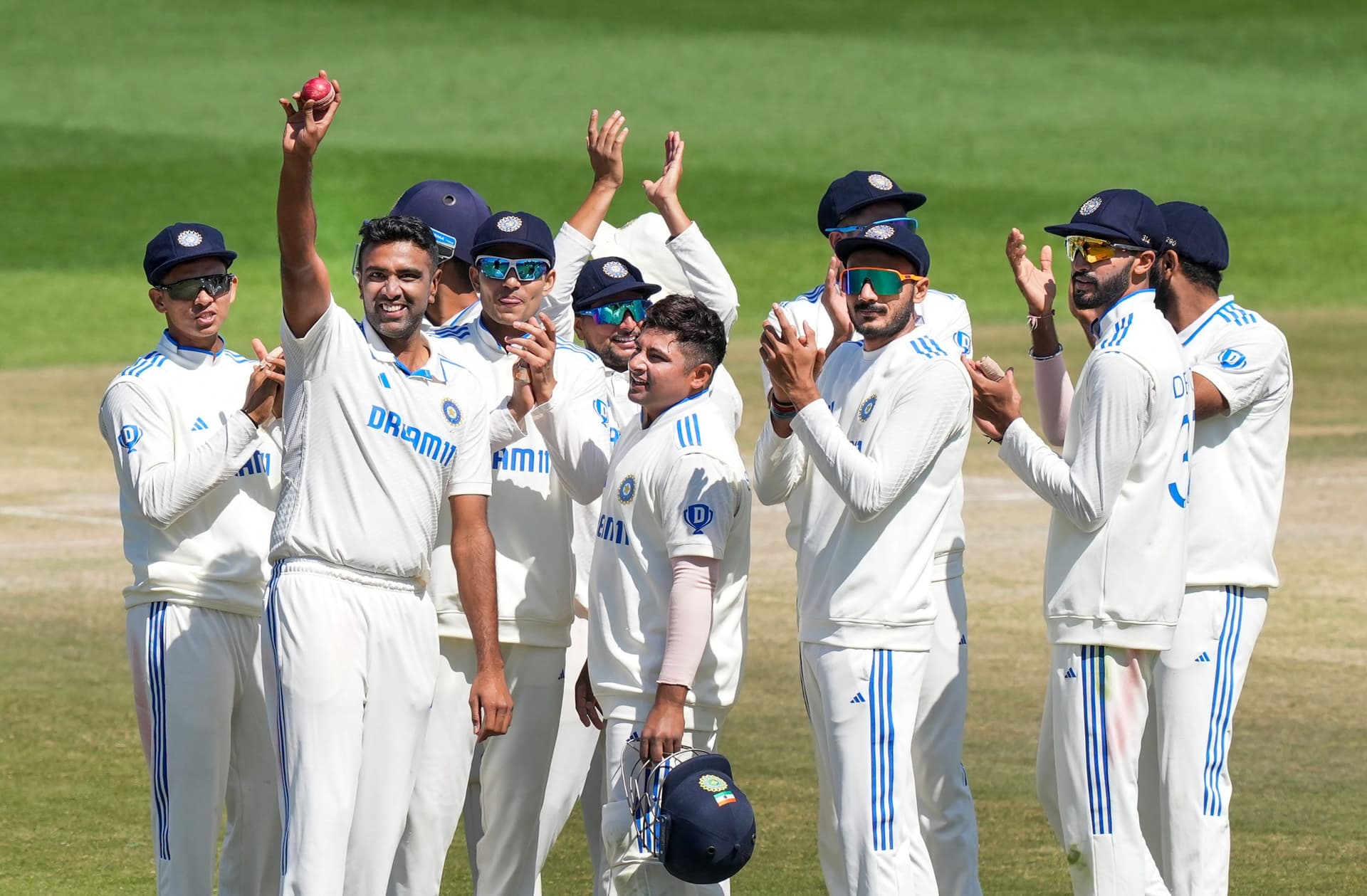 IND vs ENG: युवा और अनुभव के मिश्रण ने इंग्लैंड पर टीम इंडिया को दिलाई यादगार जीत