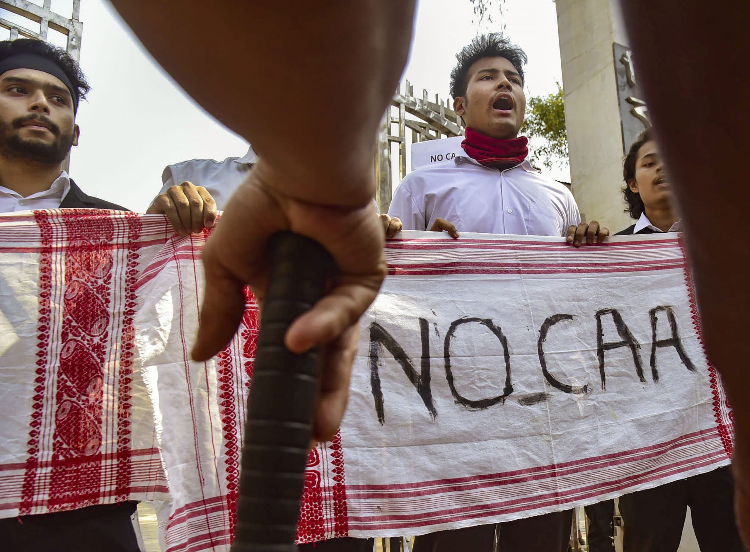 CAA Rules: सीएए को लेकर विपक्ष का जोरदार विरोध, सुरक्षा बल तैनात, दिल्ली में अर्द्धसैनिक बलों का फ्लैग मार्च