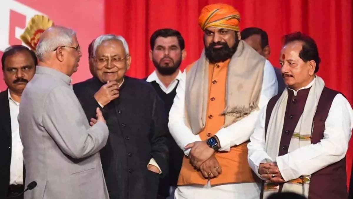 नीतीश कुमार दो चार दिनों में कर सकते हैं कैबिनेट का विस्तार, भाजपा नेता मंथन को जायेंगे दिल्ली
