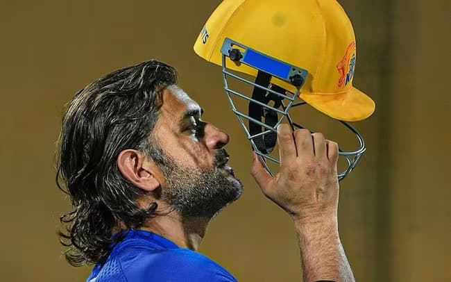 IPL 2024: 'माही आ रहा है', CSK ने जारी की MS Dhoni की लंबे बालों वाली तस्वीर