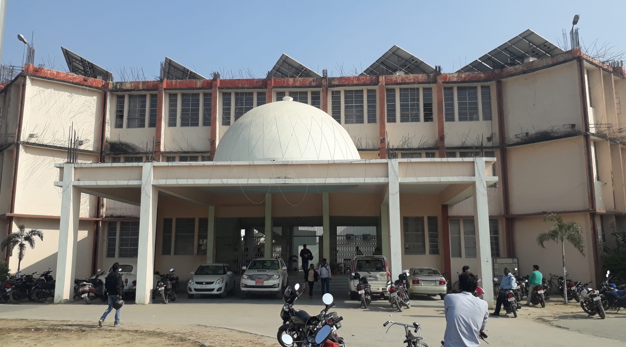 बिहार के जयप्रकाश विश्वविद्यालय के छात्रों का करियर संकट में, यहां 50,000 डिग्रियां हैं पेंडिंग