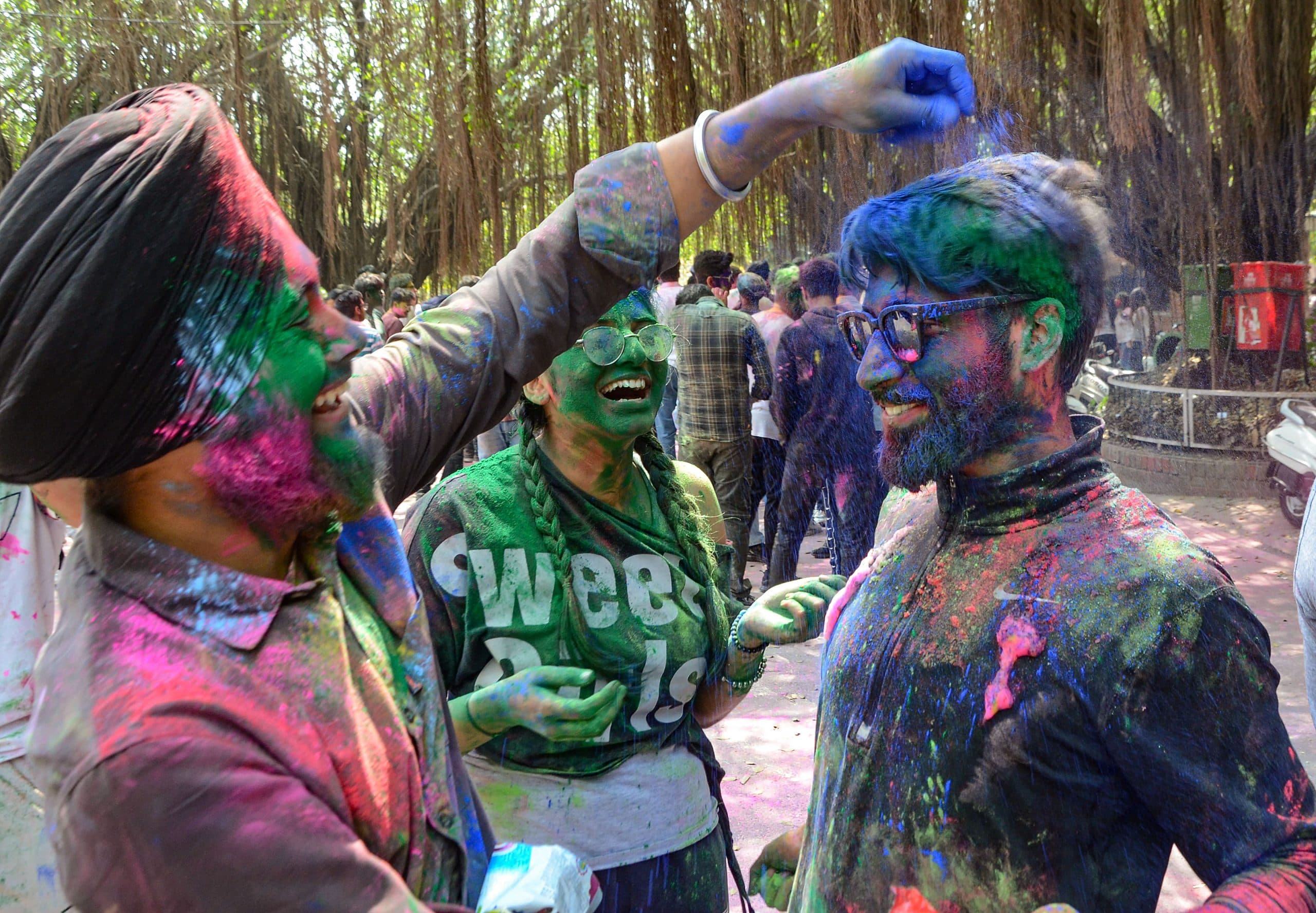 Delhi Traffic Police Advisory: होली की खुमारी में कहीं ड्राइविंग लाइसेंस न हो जाए जब्त, पढ़ लें एडवाइजरी