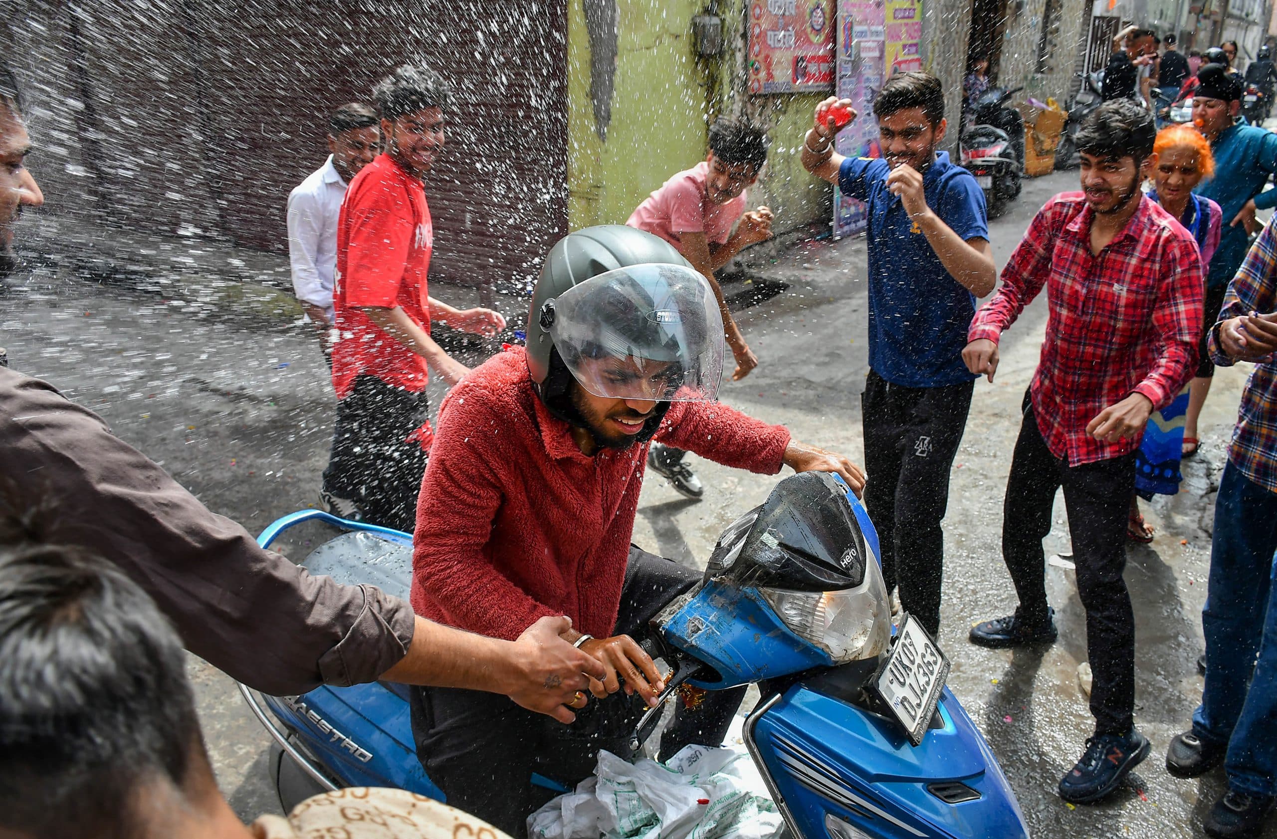 Traffic Advisory For Holi: लहरिया कट पर पुलिस का पहरा, स्टंटबाजों की खैर नहीं, होली पर दिल्ली में ट्रैफिक एडवाइजरी