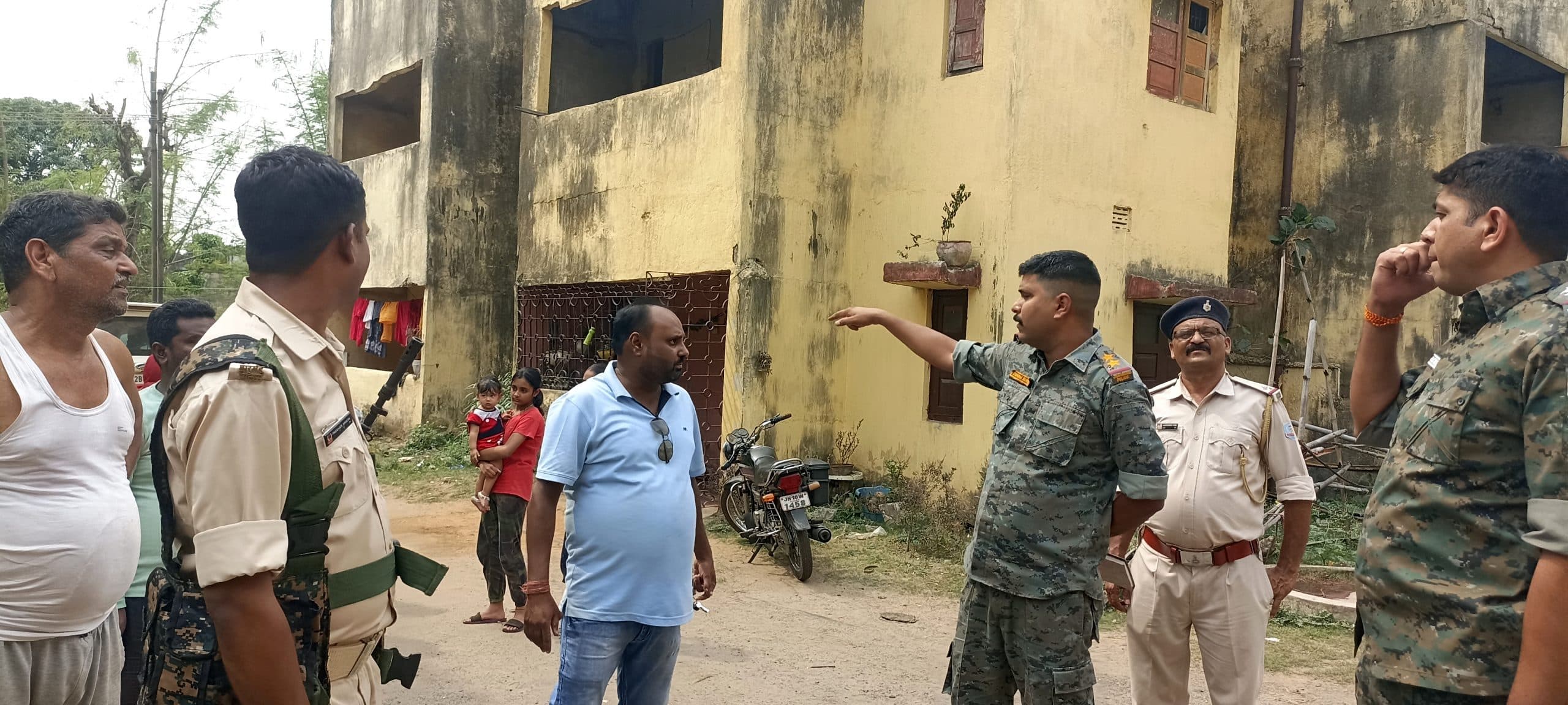 धनबाद : एक ही रात 3 घर का ताला तोड़ 17 लाख के जेवरात की चोरी से बाघमारा में दहशत