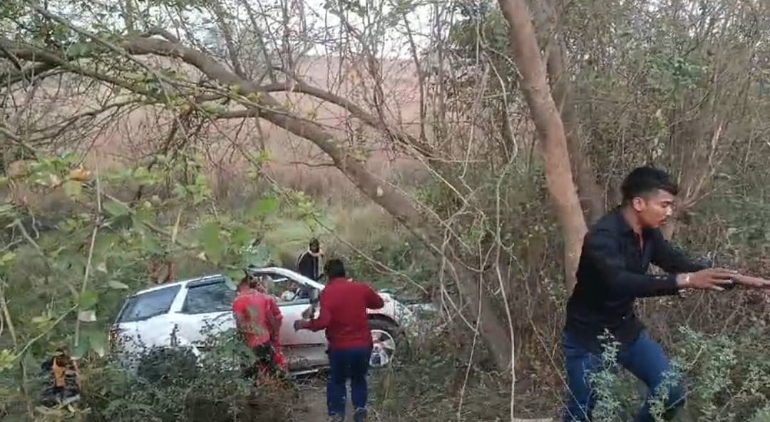 बिहार के खगड़िया में भीषण सड़क दुर्घटना, आठ लोगों की मौत, कई घायल