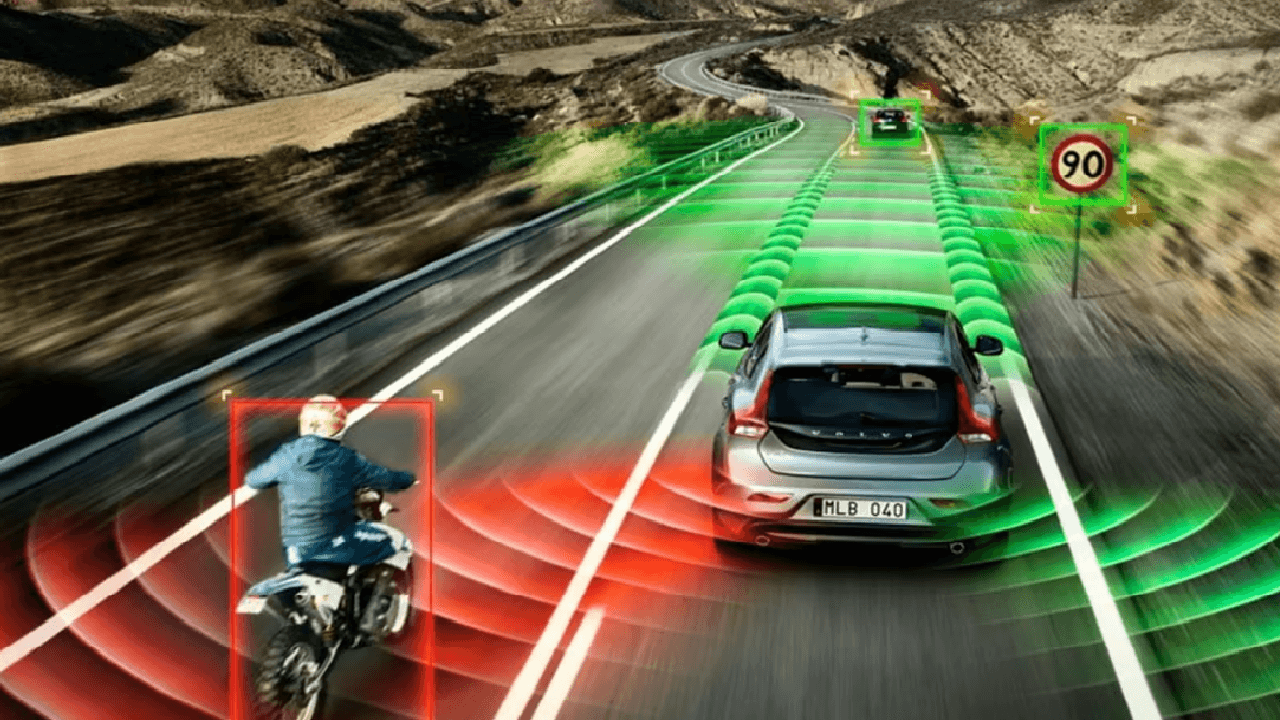 ADAS तकनीक लगी कार से परिवार को सुरक्षा और 'खतरे' को बाय-बाय