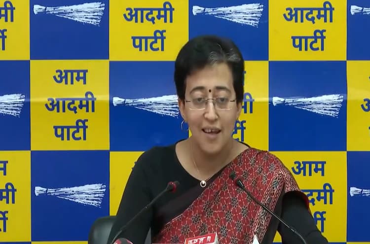 Arvind Kejriwal Arsted: केजरीवाल की गिरफ्तारी के खिलाफ AAP ने सोशल मीडिया पर छेड़ी जंग, प्रोफाइल तस्वीर बदली