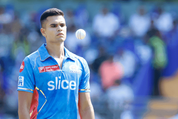 IPL 2024: बल्लेबाजी नहीं गेंदबाजी में धुरंधरों की विकेट चटकाएंगे जूनियर तेंदुलकर