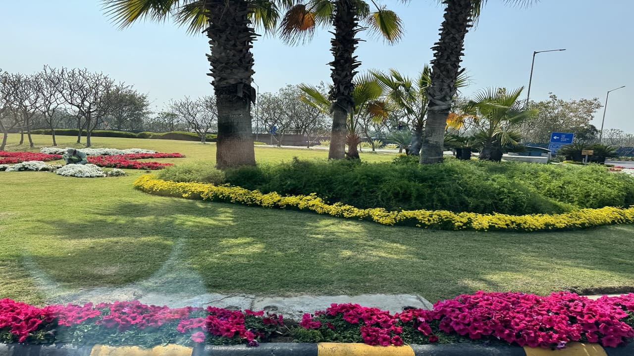 National Rose Garden को देख आनंद महिंद्रा गदगद, फोटो किया ट्वीट