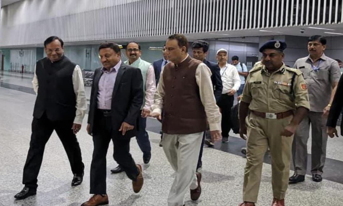 Lok Sabha Election 2024: लोकसभा चुनाव के दौरान तैनात होने वाले पर्यवेक्षकों के साथ चुनाव आयोग की हुई बैठक