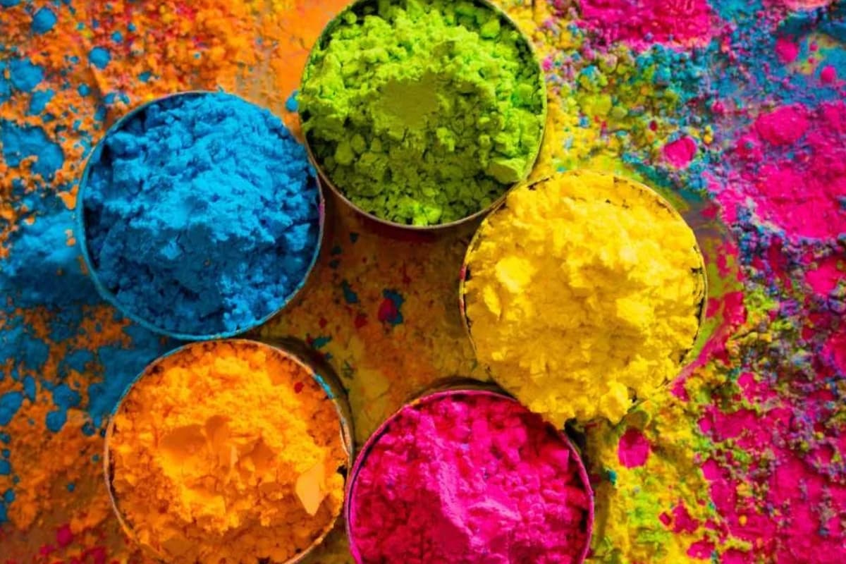 Eco-Friendly Holi: पर्यावरण का ध्यान रखते हुए ऐसे मनाएं इको फ्रेंडली होली