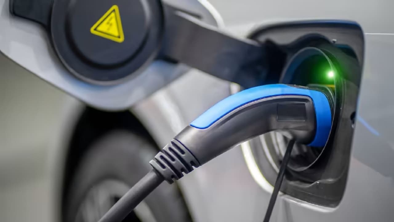 इंडियन ऑयल के लिए जेटवर्क लगाएगी 1400 Fast EV chargers