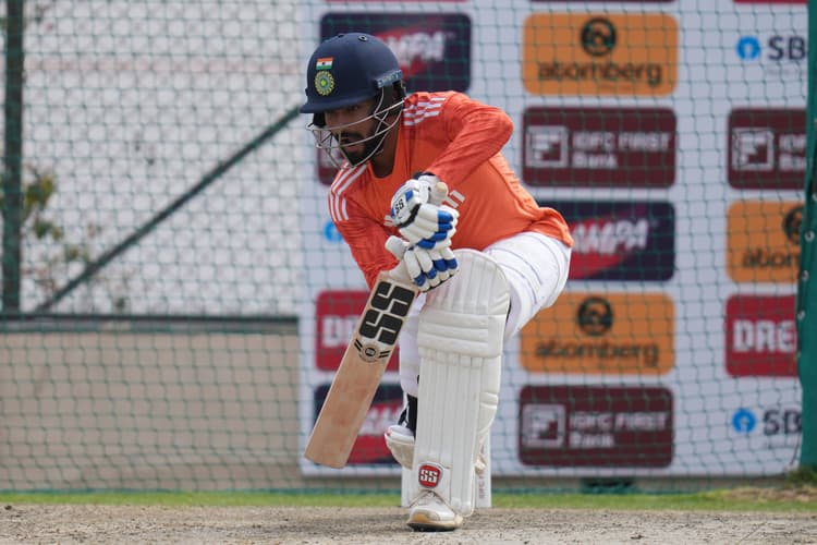 IND vs ENG: पाटीदार की हो सकती है छुट्टी, यह खिलाड़ी कर सकता है टेस्ट डेब्यू, जानें संभावित प्लेइंग 11