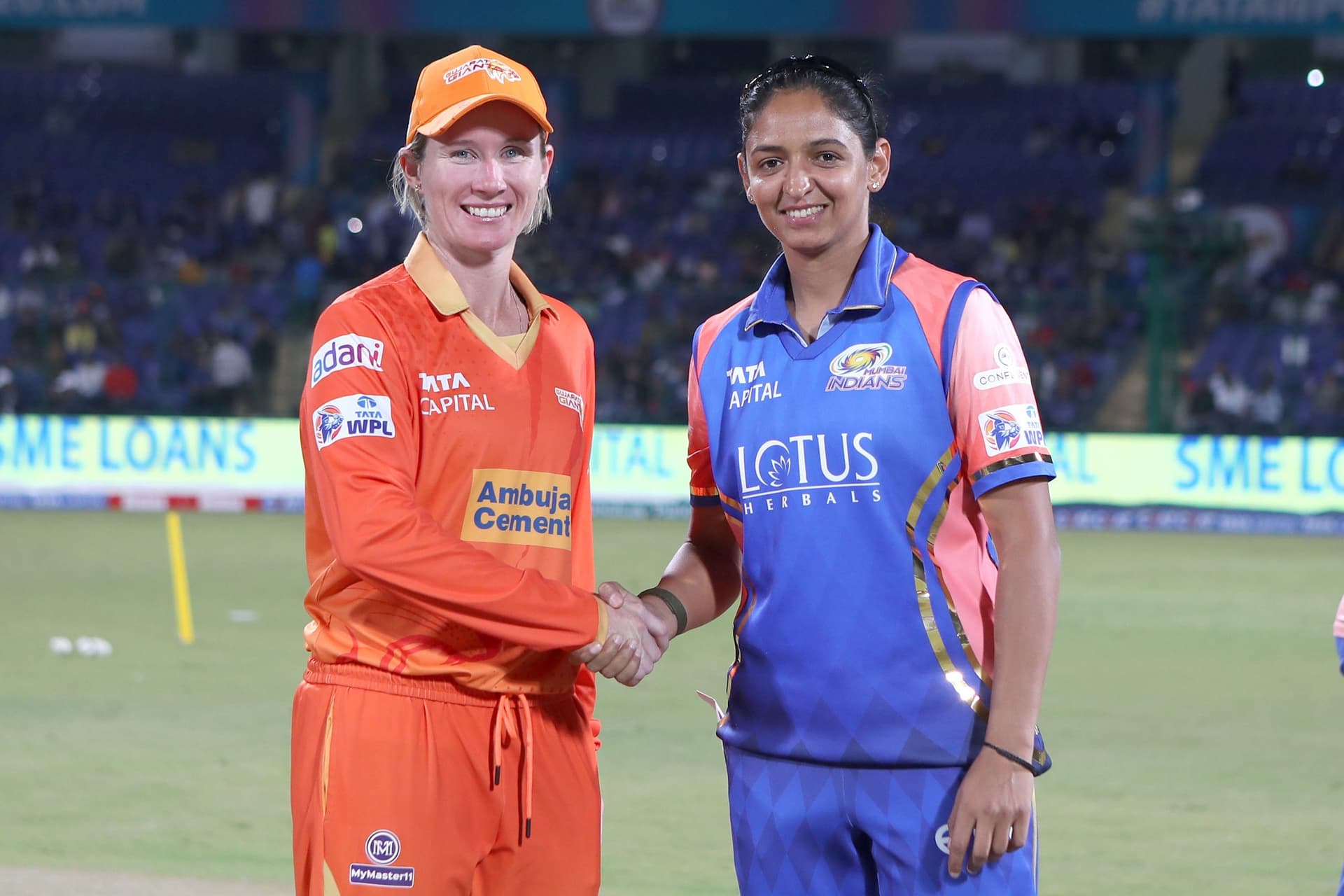 WPL 2024: गुजरात जायंट्स का टॉस जीतकर बल्लेबाजी का फैसला, मुंबई के पास टेबल टॉपर बनने का मौका