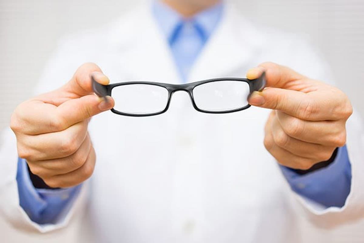 Get Rid of Glasses Eyes: आंखों से चश्मा कैसे हटाएं, यहां जानिए