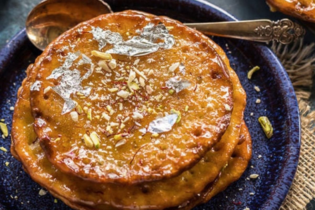 Holi Special Malpua Recipe: होली में कैसे बनाया जाता है मालपुआ, क्या है उसकी रेसिपी?