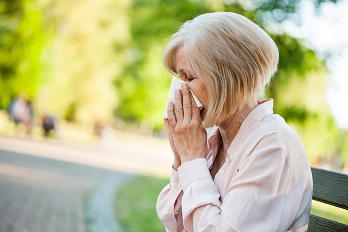 Home Remedies For Summer Cold: गर्मी में भी अगर आप हैं जुकाम से परेशान, तो अपनाएं ये घरेलू उपाय
