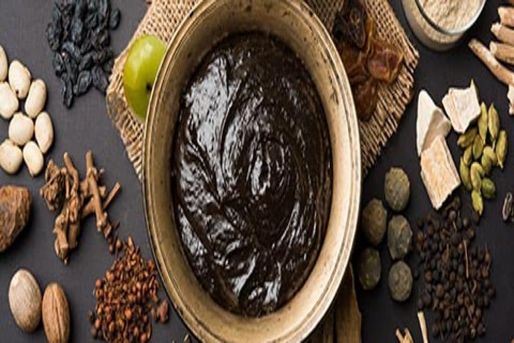 Honey and Sitopaladi Churna